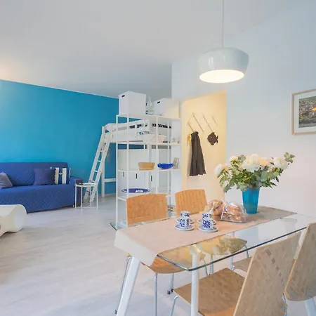 Lavarell House - View By Rent *